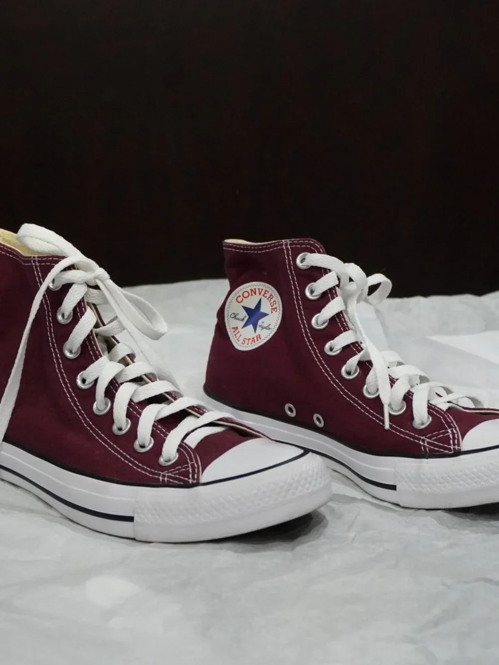 W9 M7 Red Chuck Taylor All Star High Top Sneaker - Picture 3 of 7